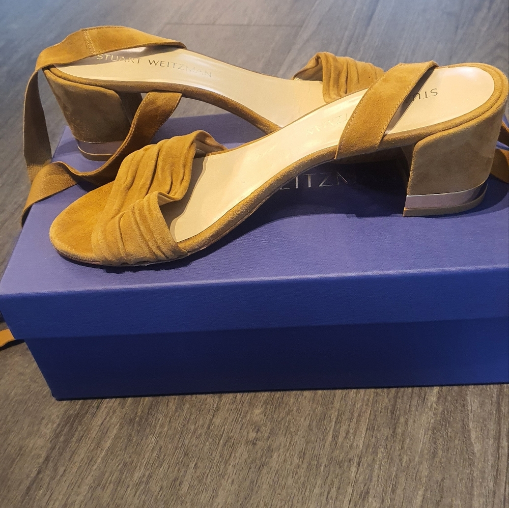Stuart Weitzman Swifty Camel Suede Wrap Sandal 8.5 - image 4